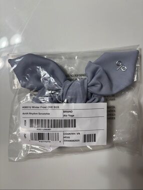 ALO Yoga Airlift Rhythm Scrunchie - Winter Frost